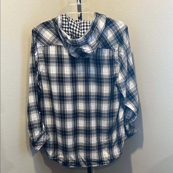 Boston Traders Monochrome Checkered Shirt - Picture 3 of 3